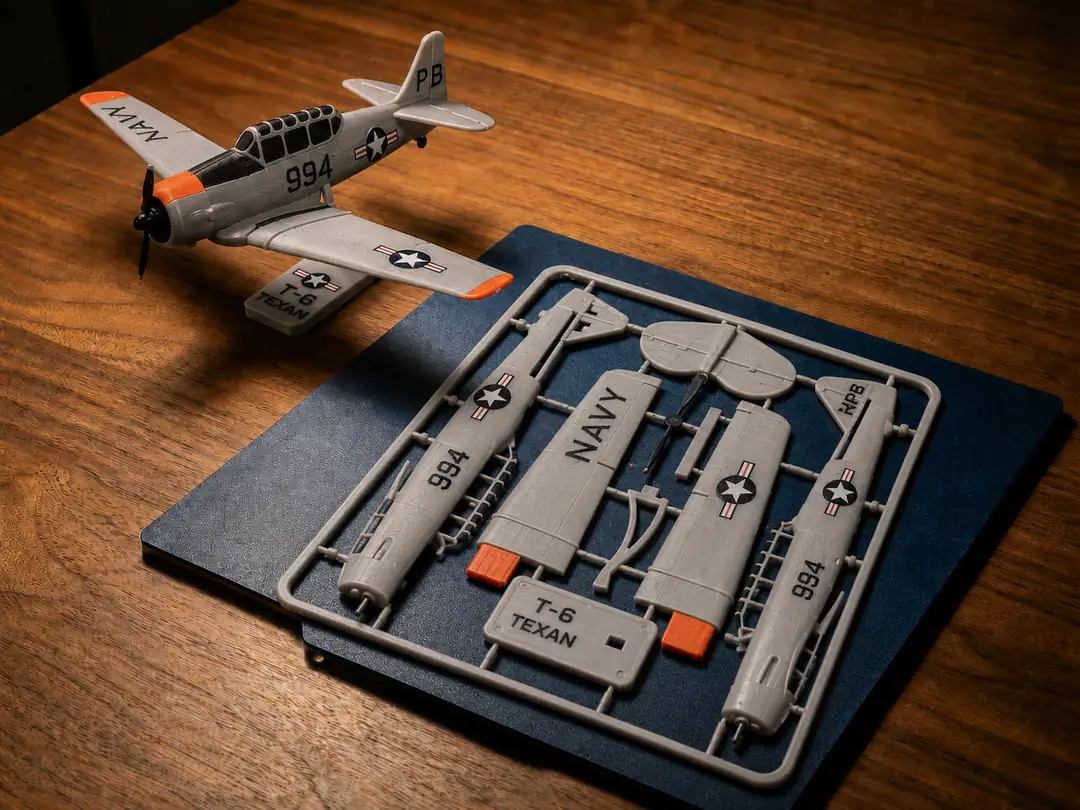 T-6 Texan model uçak kiti